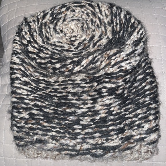 Wilfred Free Toque - Picture 6 of 7